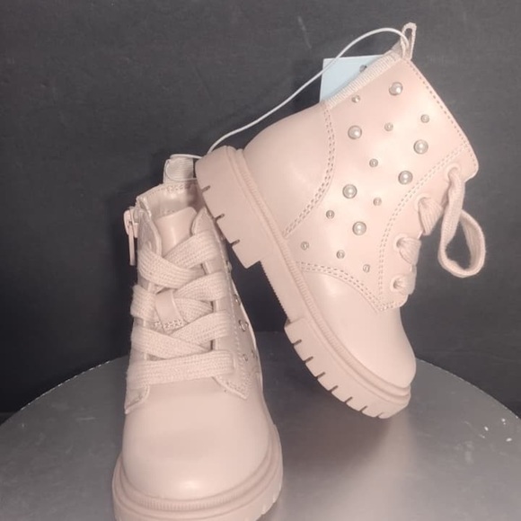 Cats & Jack Shoes in Light Pink size 6 girls grand new w tags - Picture 8 of 10